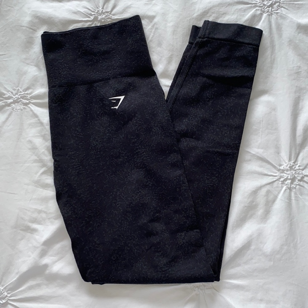 GYMSHARK matching black speckled set